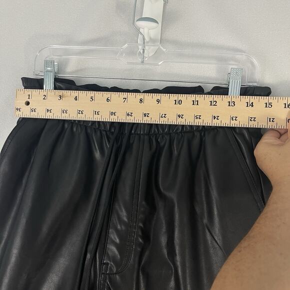 NWT Abercrombie & Fitch High Rise Black Faux Leather Pants Pull-On Size Large - Picture 14 of 16
